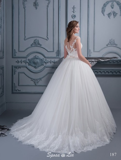 https://www.sposa-lia.com/images/stories/virtuemart/product/187       (3).jpg